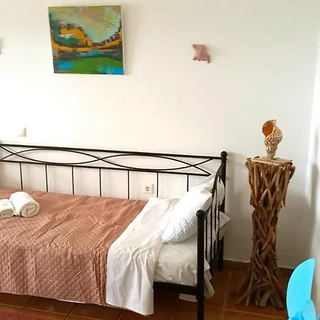 Seaside - Petrousa, Kythnos *