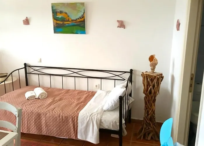 Seaside - Petrousa, Kythnos *